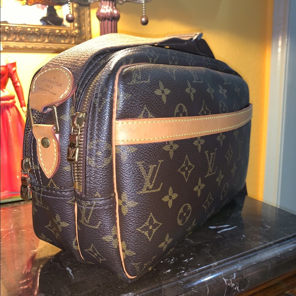 LOUIS VUITTON 100% AUTHENTIC